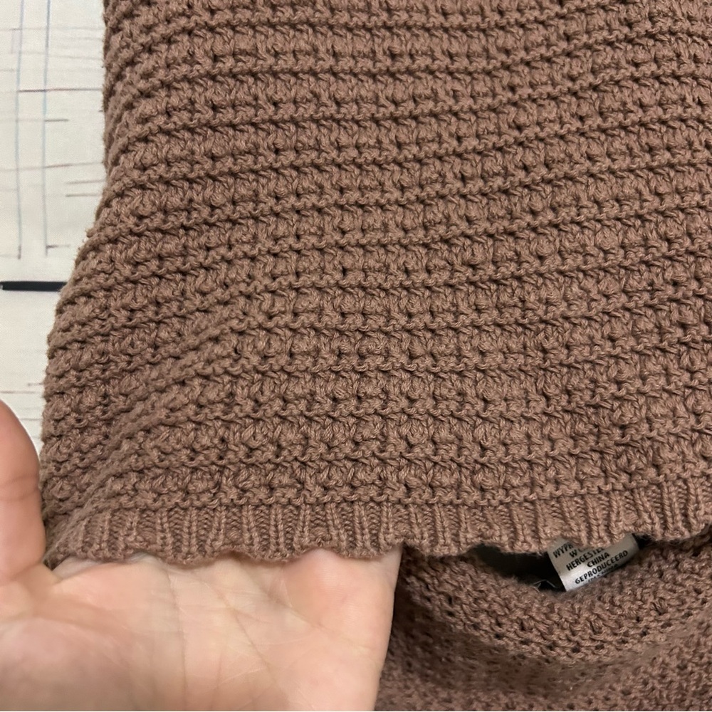 Sincerely Jules | Women's Crochet Knit Brown Halter Top With Shells Size M - Picture 4 of 8